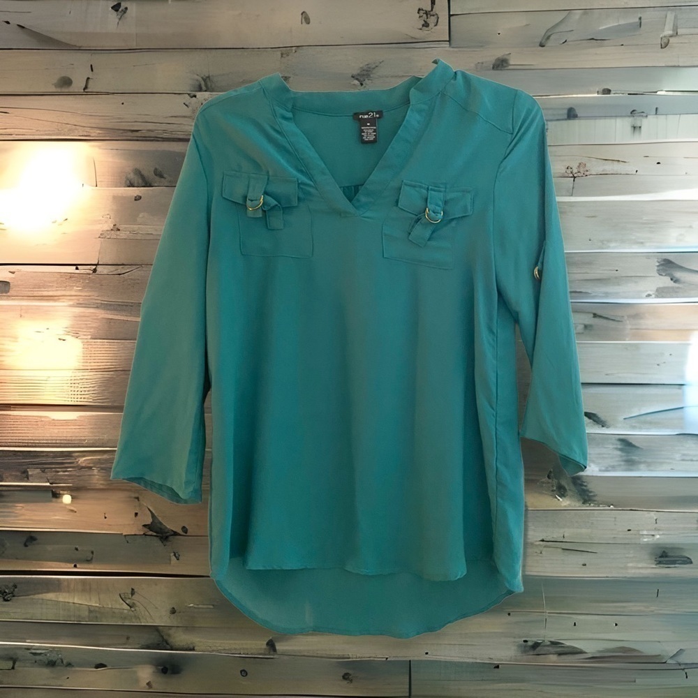 FREE Rue21 Green Blouse